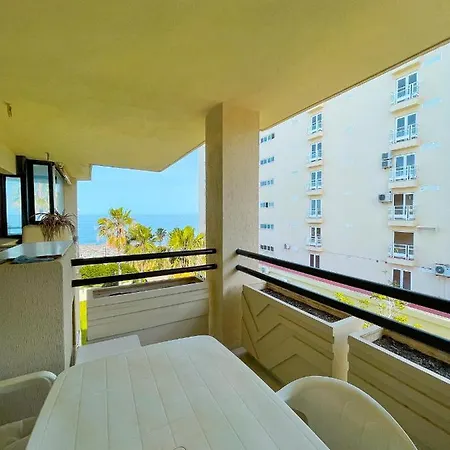 Seafront With Direct Access To The Torremolinos